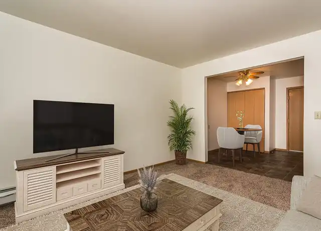 Property at Amberwood Court - 2520 9th Ave S, Grand Forks, ND, 58201, 1 bed, 1 bath, [object Object]