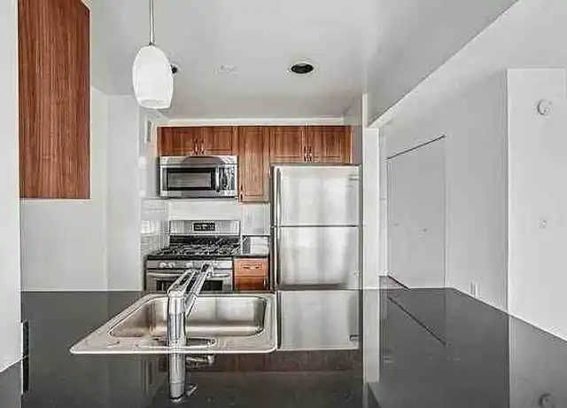 Property at 229 Chrystie St Unit 408, New York, NY, 10002, 0 beds, 1 bath, [object Object]