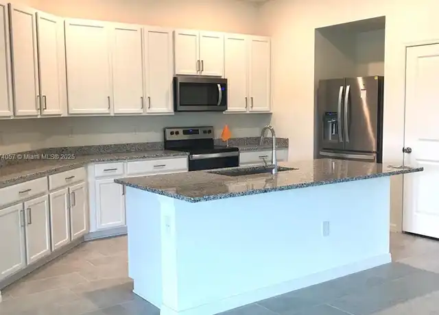Property at 485 Overpool Ave Unit 485, Kissimmee, FL, 34747, 4 beds, 2.5 baths, [object Object]