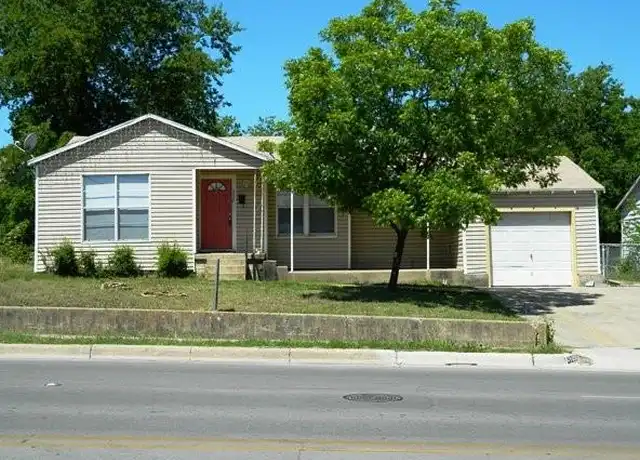 Property at 5220 James Ave, Fort Worth, TX, 76115, 2 beds, 1 bath, [object Object]