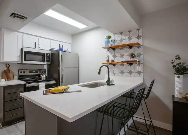 Property at Ascent 1829 - 1829 E Morten Ave, Phoenix, AZ, 85020, 0-2 beds, 1-2 bath, [object Object]
