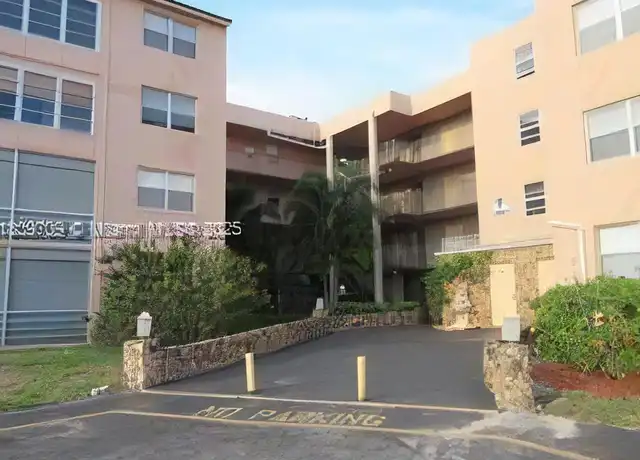 Property at 2861 Somerset Dr #107, Lauderdale Lakes, FL, 33311, 1 bed, 1 bath, [object Object]