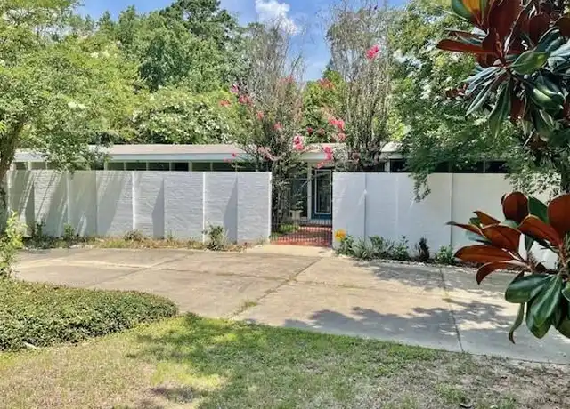 Property at 1722 Choctaw St, Dothan, AL, 36303, 3 beds, 2 baths, [object Object]