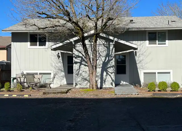 Property at 1743-1745 SE Tenino St Unit 1743, Portland, OR, 97202, 3 beds, 1.5 baths, [object Object]