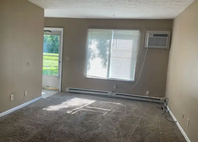 Property at 607 S Linden Ave Unit 1, Miamisburg, OH, 45342, 2 beds, 1 bath, [object Object]