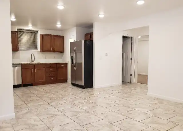 Property at 1007 W 29th St Unit Downstairs, Cheyenne, WY, 82001, 2 beds, 1 bath, [object Object]