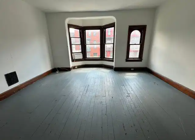 Property at 347 E King St Unit 2nd Floor, York, PA, 17403, 3 beds, 1 bath, [object Object]
