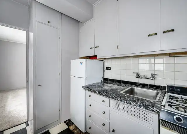 Property at 1 E Gilman St, Madison, WI, 53703, 0-2 beds, 1 bath, [object Object]