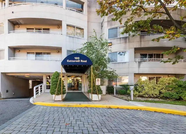 Property at 100 Cutter Mill Rd Unit 4F, Great Neck, NY, 11021, 1 bed, 1.5 baths, [object Object]