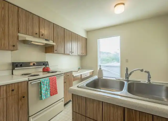 Property at 3408 Gail Dr Unit 3410, Chattanooga, TN, 37412, 4 beds, 3 baths, [object Object]