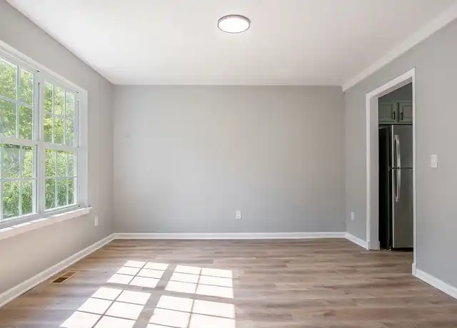 Property at 3003 New York Ave Unit B, Chattanooga, TN, 37406, 3 beds, 2.5 baths, [object Object]