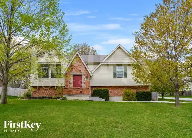Property at 1004 SE Dover Dr, Lees Summit, MO, 64081, 4 beds, 2 baths, [object Object]