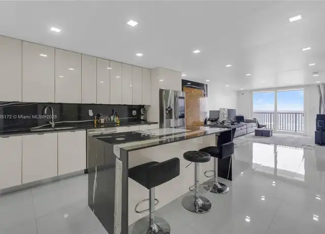 Property at 400 N Surf Rd #504, Hollywood, FL, 33019, 1 bed, 1.5 baths, [object Object]