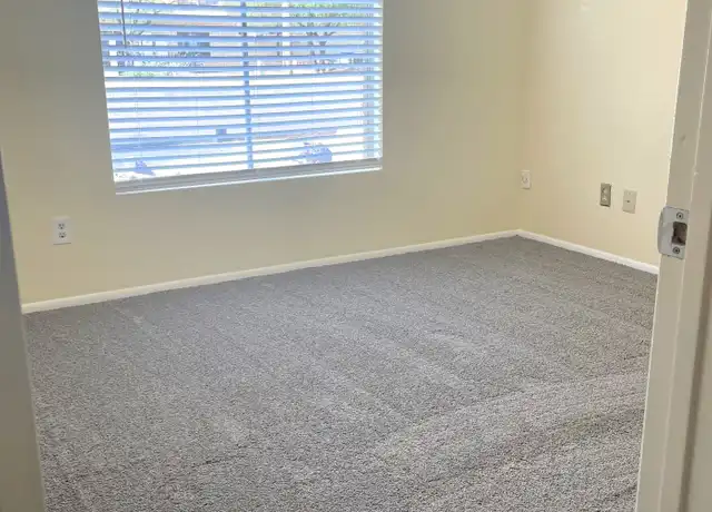 Property at 4012 E Nisbet Rd, Phoenix, AZ, 85032, 3 beds, 2 baths, [object Object]