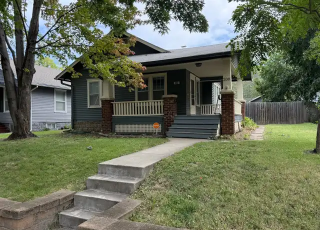 Property at 208 SW Courtland Ave, Topeka, KS, 66606, 3 beds, 1 bath, [object Object]