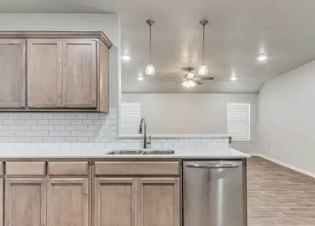 Property at 601A Maleah Pl Unit B, Yukon, OK, 73099, 3 beds, 2 baths, [object Object]