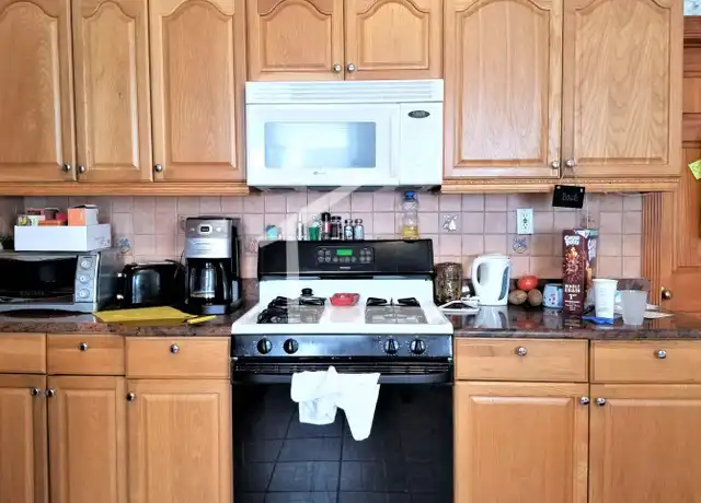Property at 6 Litchfield St, Brighton, MA, 02135, 2 beds, 1.5 baths, [object Object]