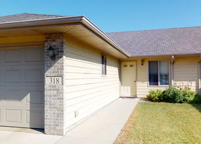 Property at 400 N 9th Ave, Brandon, SD, 57005, 3 beds, 1 bath, [object Object]