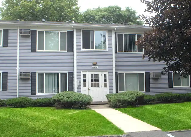 Property at Village Oaks Apartments - 20800 Orchard Lake Rd, Farmington Hills, MI, 48336, 1-2 bed, 1 bath, [object Object]
