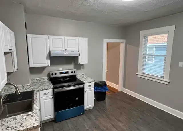 Property at 9 Dewey Ave Unit 2, Utica, NY, 13501, 3 beds, 1 bath, [object Object]