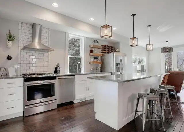 Property at 799 S Lazelle St, Columbus, OH, 43206, 2 beds, 2.5 baths, [object Object]