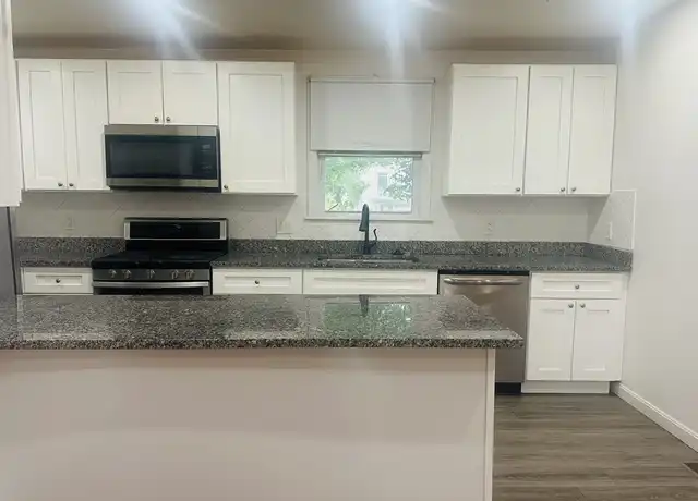 Property at 3 Wales Ave Unit 1, Randolph, MA, 02368, 3 beds, 1 bath, [object Object]
