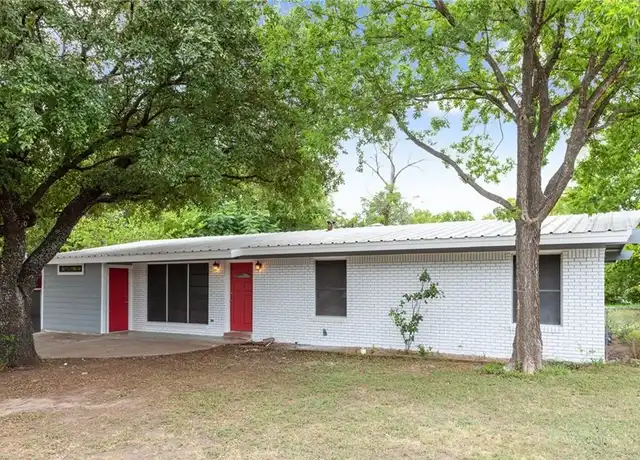Property at 102 W Saint Johns Ave, Austin, TX, 78752, 4 beds, 2 baths, [object Object]