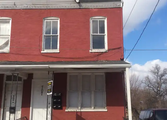 Property at 705 E Prospect St Unit 2, York, PA, 17403, 2 beds, 1 bath, [object Object]
