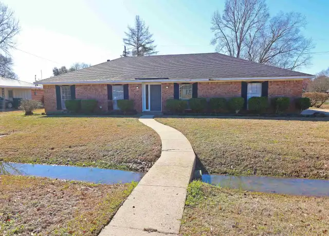 Property at 2800 Anita Ln, Monroe, LA, 71201, 3 beds, 2 baths, [object Object]