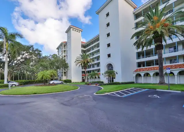Property at 4801 Osprey Dr S #110, Saint Petersburg, FL, 33711, 2 beds, 2 baths, [object Object]