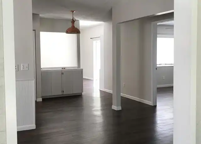 Property at 433 San Jose Dr, Winter Haven, FL, 33884, 3 beds, 2 baths, [object Object]