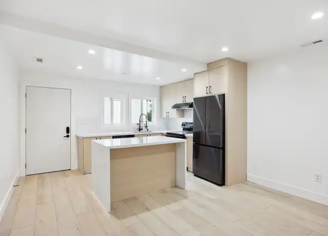 Property at 19 Knoll Ln Unit K, Mill Valley, CA, 94941, 1 bed, 1 bath, [object Object]