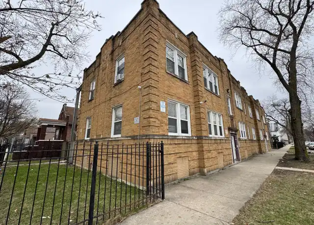 Property at 1056 N Hamlin Ave Unit 2 (Old), Chicago, IL, 60651, 2 beds, 1 bath, [object Object]