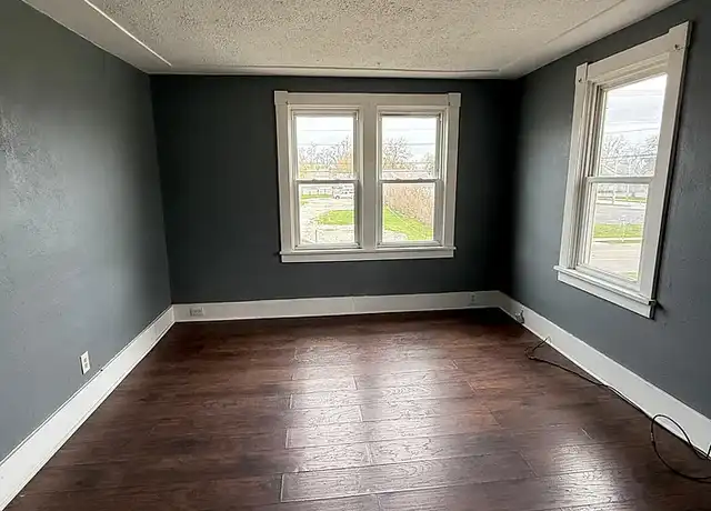 Property at 283 Abbe Rd N Unit 2, Elyria, OH, 44035, 3 beds, 1 bath, [object Object]