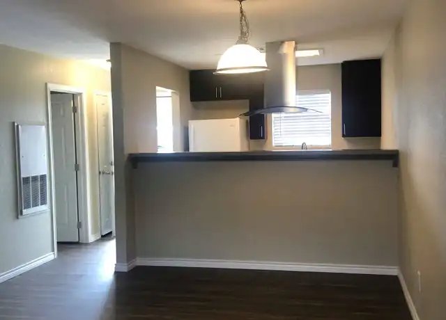 Property at 6829 Camden Ln, Groves, TX, 77619, 1 bed, 1 bath, [object Object]