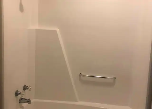 Property at 6829 Camden Ln, Groves, TX, 77619, 1 bed, 1 bath, [object Object]
