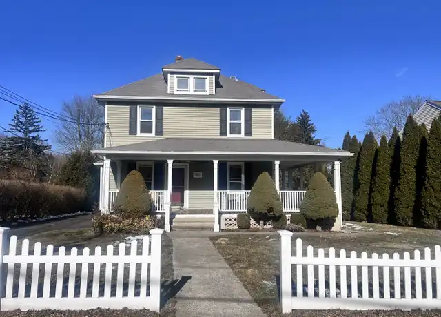 Property at 36 Treadwell Ave Unit 2, Westport, CT, 06880, 2 beds, 1 bath, [object Object]