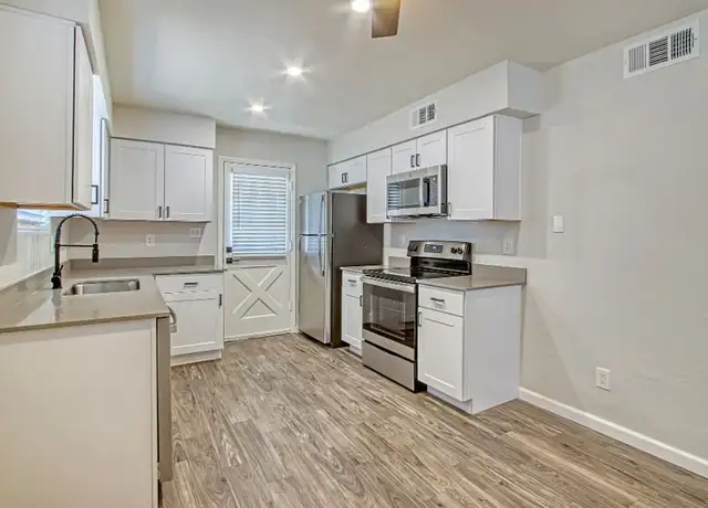 Photo of 417 W Ray Rd, Chandler, AZ 85225