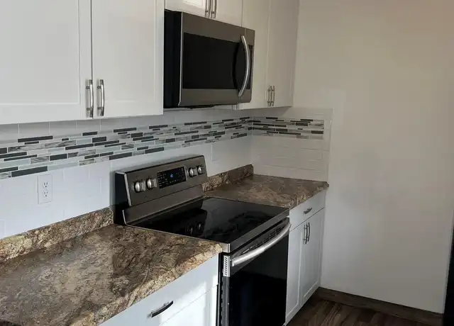 Property at 20 Pierces Rd #34, Newburgh, NY, 12550, 2 beds, 1.5 baths, [object Object]