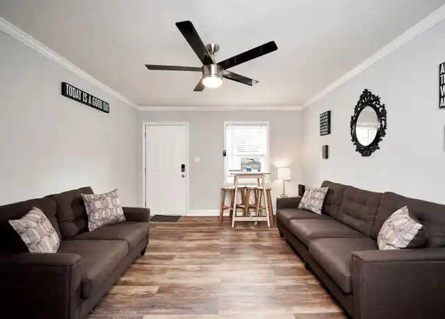 Property at 1000 Belmont Ave Rm 4, Charlotte, NC, 28205, 1 bed, 1 bath, [object Object]