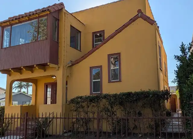 Property at 2863 S Sycamore Ave, Los Angeles, CA, 90016, 2 beds, 1 bath, [object Object]