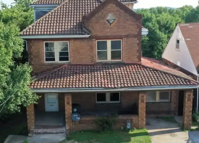 Property at 2955 Sunset Blvd, Steubenville, OH, 43952, 5 beds, 2 baths, [object Object]