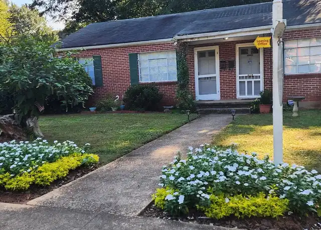 Property at 784 Derrydown Way, Decatur, GA, 30030, 1-2 bed, 1 bath, [object Object]