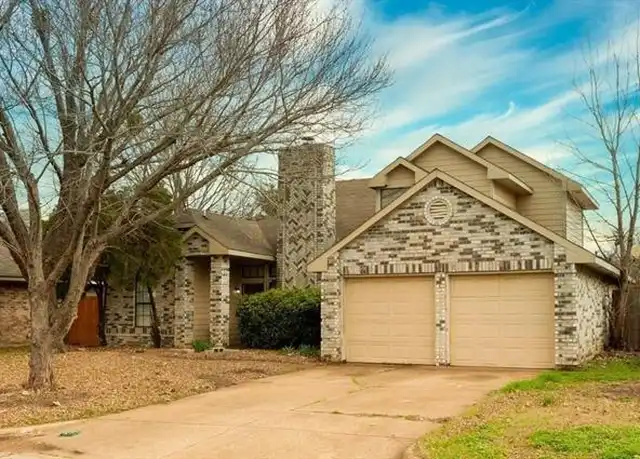 Property at 5003 Osage Dr, Arlington, TX, 76018, 3 beds, 2 baths, [object Object]