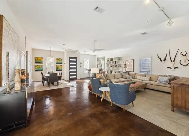 Property at 521 W 27th St, Houston, TX, 77008, 2 beds, 2 baths, [object Object]