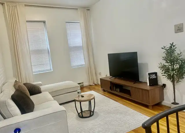 Property at 6 Cleveland Pl Unit 7R, Boston, MA, 02113, 1 bed, 1 bath, [object Object]
