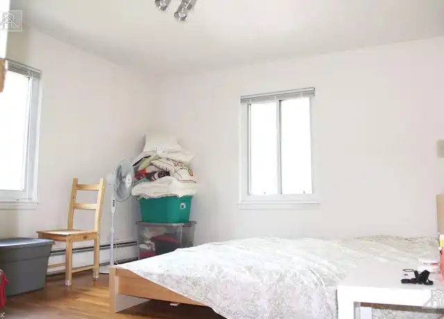 Property at 108 Manet Rd Unit 1, Chestnut Hill, MA, 02467, 3 beds, 1 bath, [object Object]