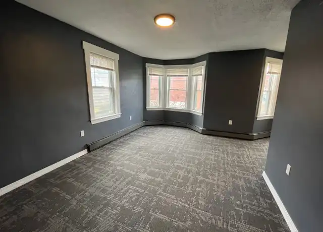 Property at 202 Union St Unit 10, Bangor, ME, 04401, 2 beds, 1 bath, [object Object]