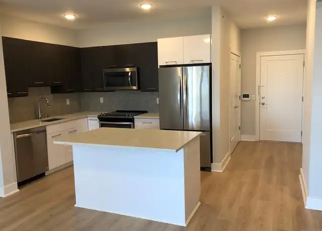 Property at 2150 N Central Rd Unit 506, Fort Lee, NJ, 07024, 2 beds, 2 baths, [object Object]