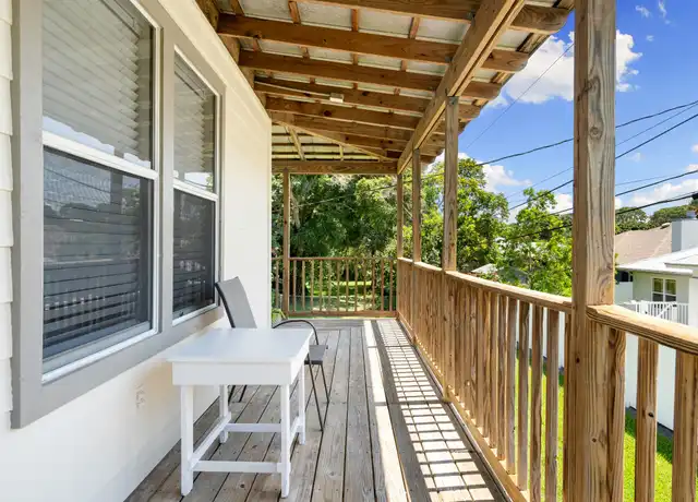 Property at 1675 34th Ave, Vero Beach, FL, 32960, 1 bed, 1 bath, [object Object]